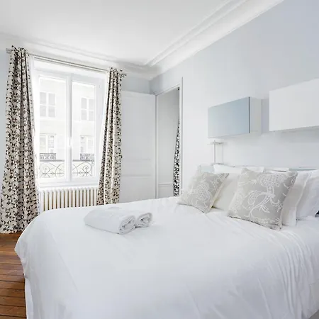 Apartment Private - River Seine - Notre Dame *